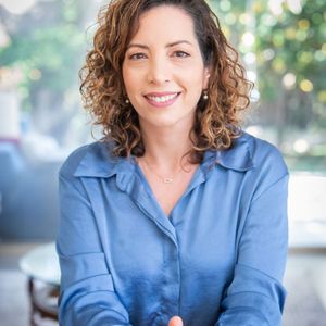 אוטולוגיה | ד"ר נגה ליפשיץ טייר