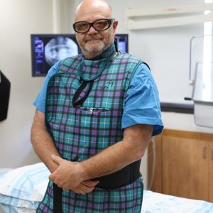 טיפול בכאב | ד"ר רוברט סטרן