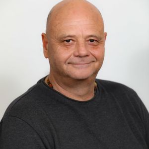 טיפול בכאב | ד"ר רוברט סטרן
