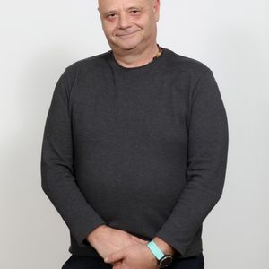 טיפול בכאב | ד"ר רוברט סטרן