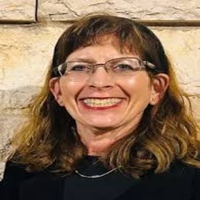 ד"ר עדינה דניאל חזן