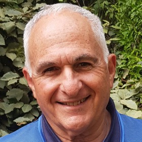 פרופ׳ רוני טפר
