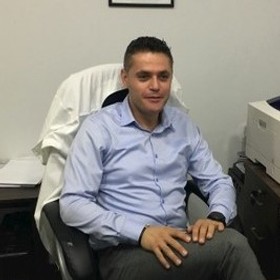 ד"ר פאדל בחוס