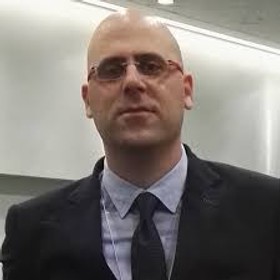 ד"ר אופיר זמירה